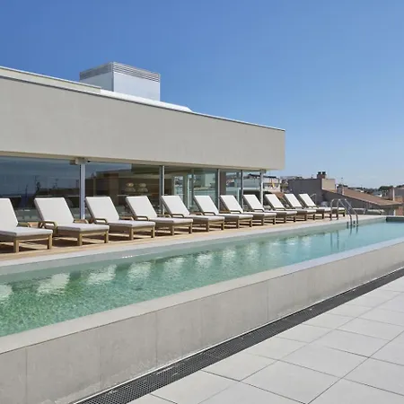 Marina By Urh 4* カンブリルス