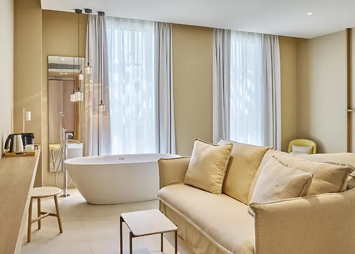 Marina By Urh Hotel 4*