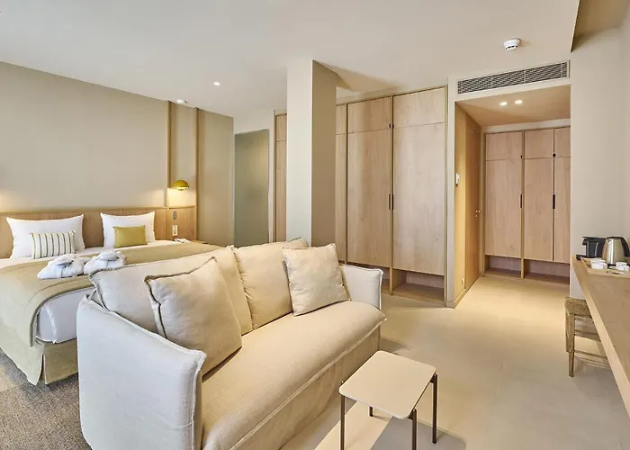 Marina By Urh Hotel